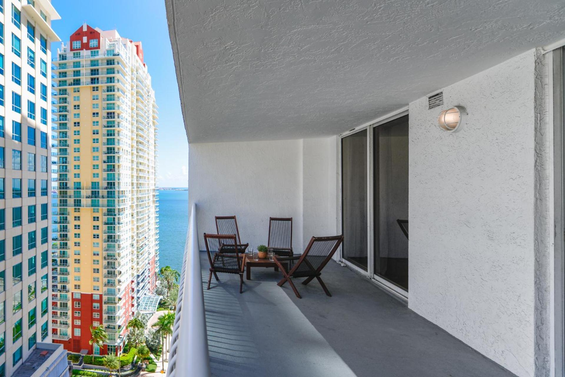 Wonderful Condo In The Heart Of Brickell With Pool Miami Eksteriør billede