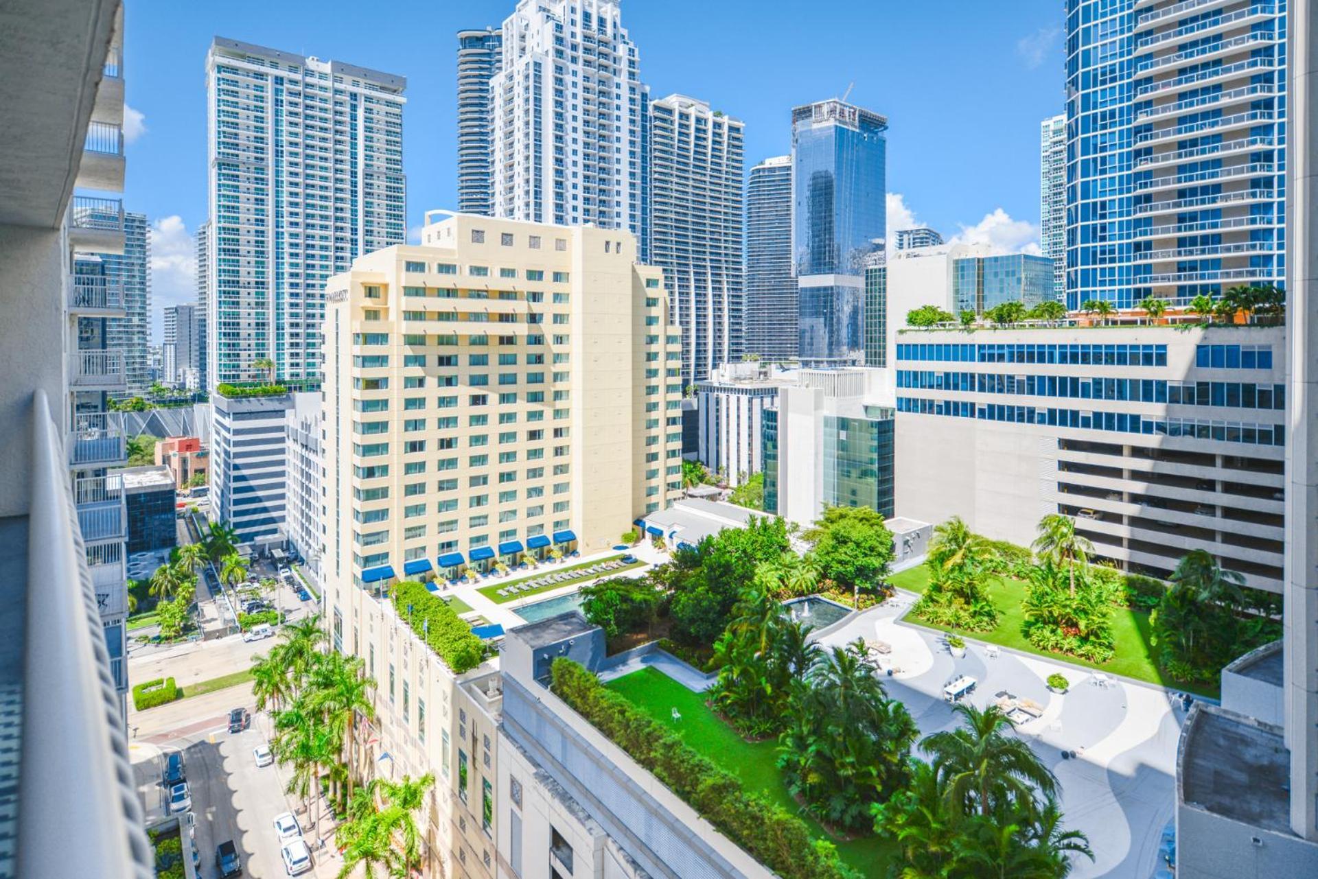 Wonderful Condo In The Heart Of Brickell With Pool Miami Eksteriør billede
