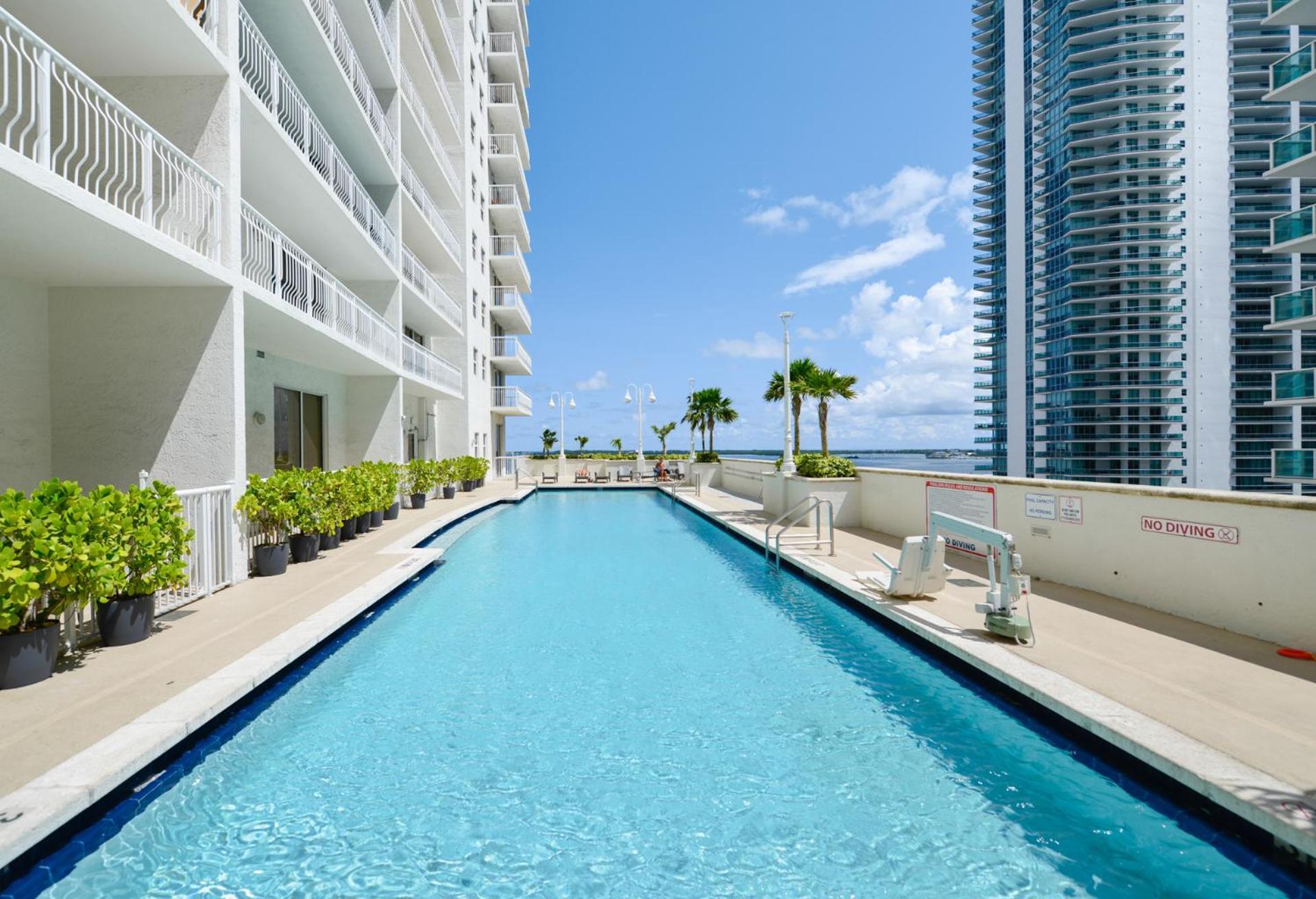 Wonderful Condo In The Heart Of Brickell With Pool Miami Eksteriør billede